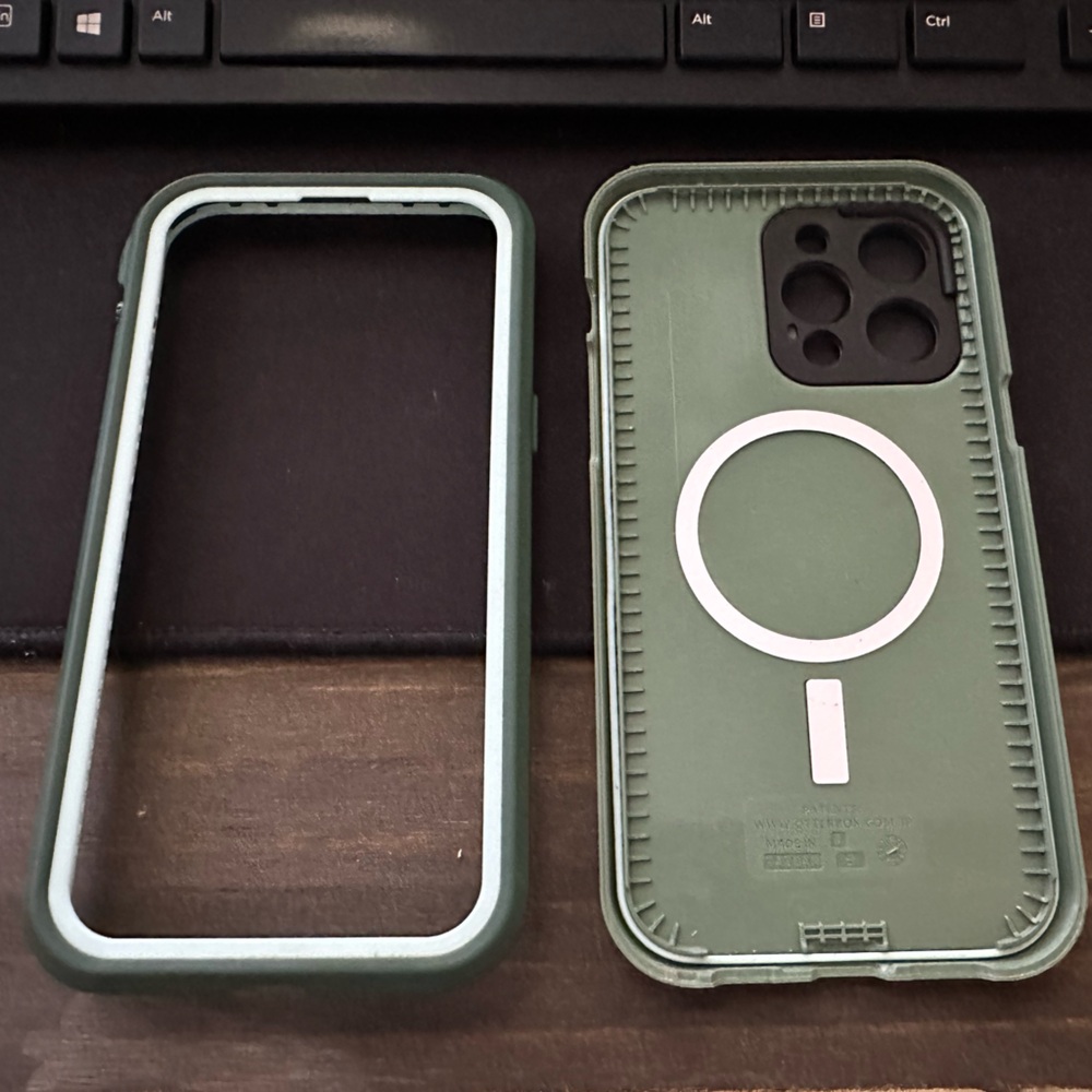 Otterbox Fre series iPhone 14 Pro Max